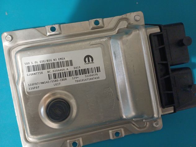 centralina motore FIAT 500 L 330 52204376