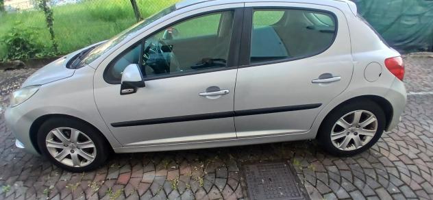 Peugeot 207 1.6 HDi neopatentati - Foto 8