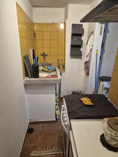 PORZIONE DI CASA DA CIELO A TERRA IN CENTRO PAESE - Foto 3