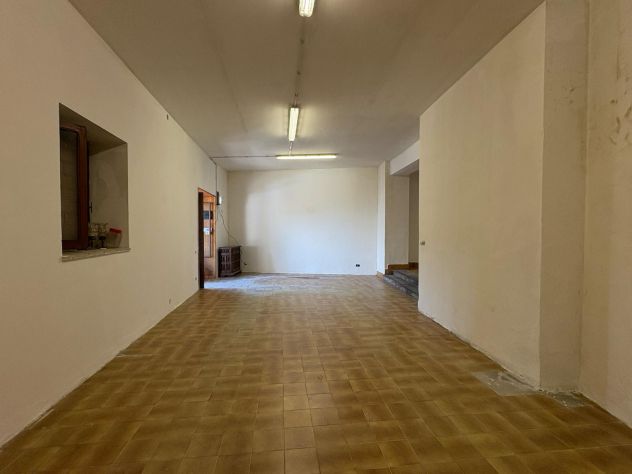 Negozio C1 a Monte Porzio Catone Via Roma - Foto 9