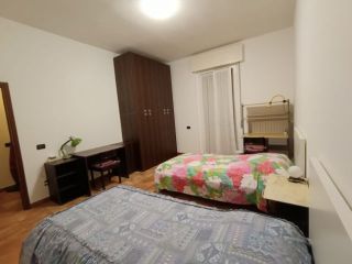 Affitto due posti letto in camera doppia € 200 l'uno, solo studenti