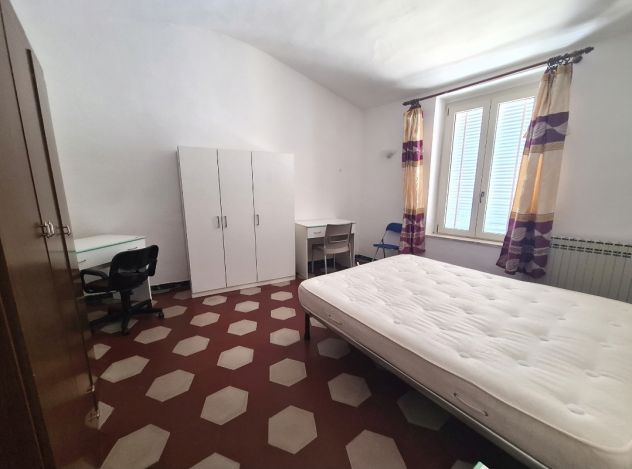 AFFITTASI SINGOLA IN PIENO CENTRO