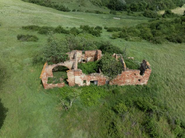 COLONICA di 13 vani e di 640 mq (PECCIOLI) rif. L 250 - Foto 8