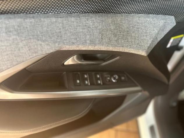 PEUGEOT 5008 Hybrid 145 e-DCS6 GT rif. 24133960 - Foto 8