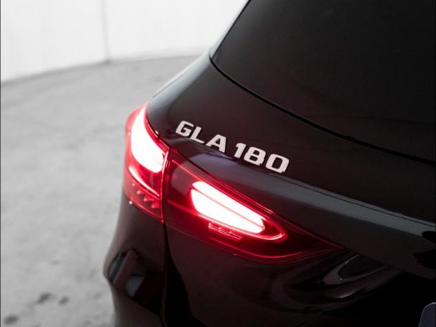 Mercedes-Benz GLA 180 AMG Line Extra - Foto 9