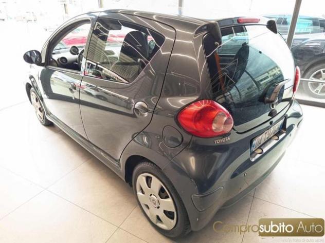 TOYOTA Aygo 1.0 12V VVT-i 5 porte rif. 24104476 - Foto 6