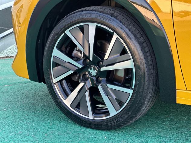 Peugeot 208 1.2 Puretech 130cv EAT8 GT-Line 2020 - Foto 5