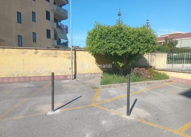 Scoperto in affitto a Acerra