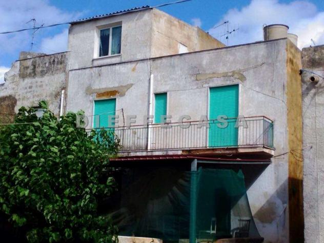 V1304 - In vendita a Marsala casa con terreno in periferia