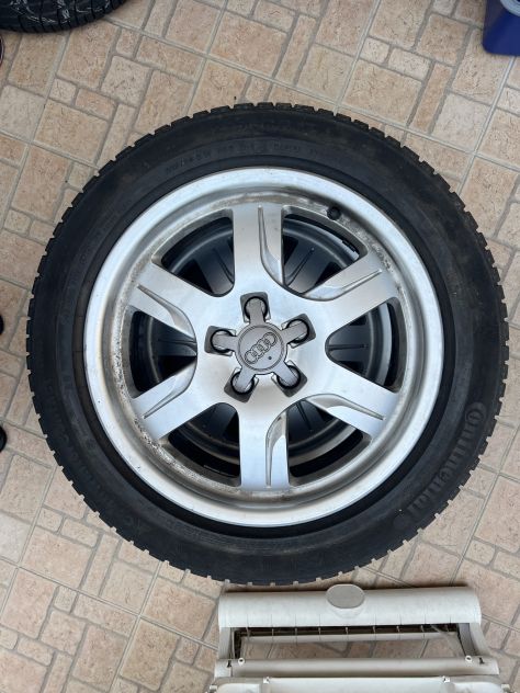 Kit 4 Cerchi in Lega 17" Originali Audi con Gomme Invernali Continental 225/50 R - Foto 5