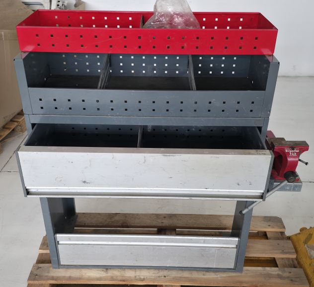 Arredamento Professionale per Officina Mobile / Furgone – Würth & Superior - Foto 3