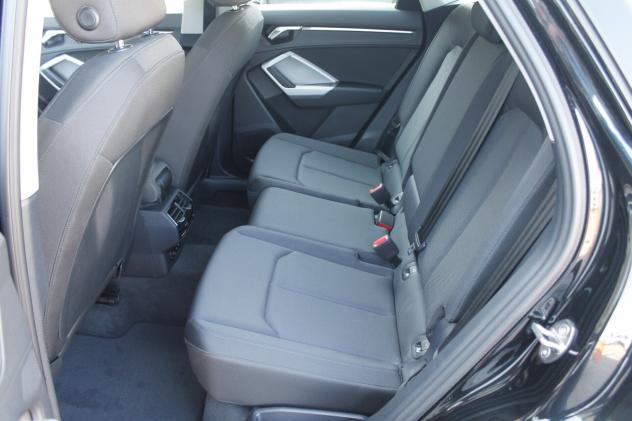 Audi Q3 SPB 35 TDI Business Plus - Foto 9