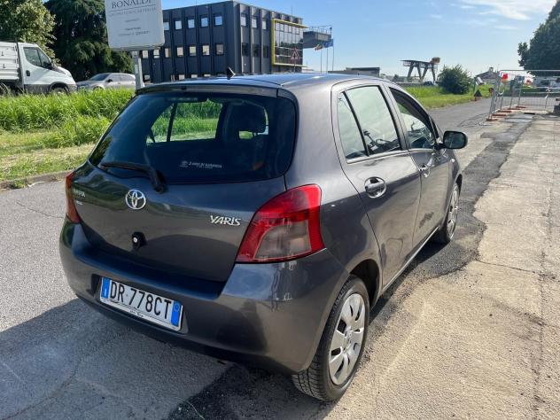 Toyota Yaris 1.0 5 porte - Foto 5