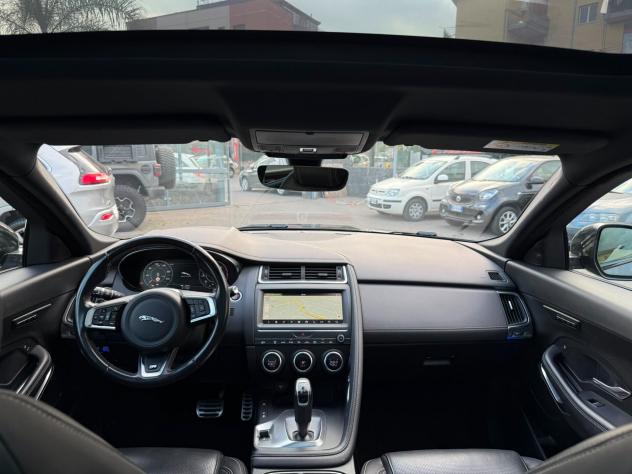 Jaguar E-Pace 240 CV R-Dynamic SE STRAFULL- 2019 - Foto 10