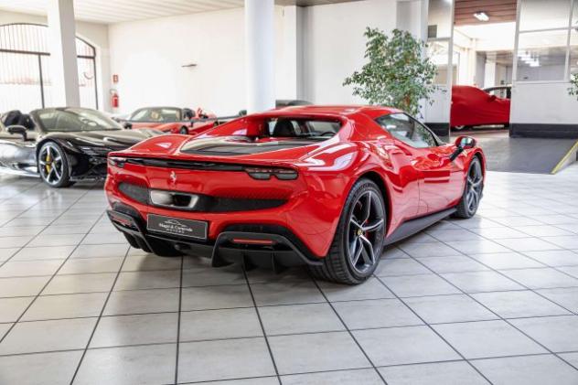 FERRARI 296 GTB|CARBON+LEDS|LIFT|CAMERA|SCUDETTI|CARPLAY rif. 23961001 - Foto 7