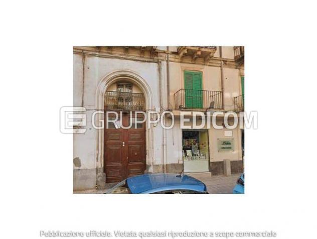 Negozi, botteghe di 521 mq in vendita a Messina - Rif. 4561146