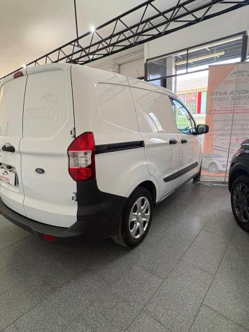Ford Transit Courier 1.0 EcoBoost 100CV Van Trend - Foto 8