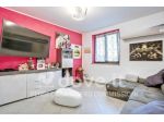 Villa di 100 m² con 3 locali e box auto doppio in vendita a Cadegliano-Viconago