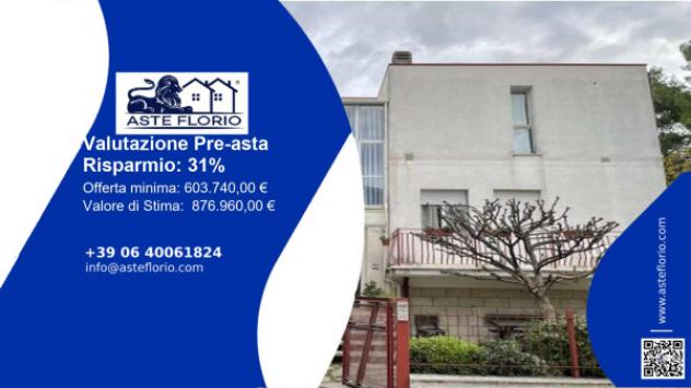 Immobile in asta di 418 m² con più di 5 locali e box auto in vendita a Fano - Foto 2