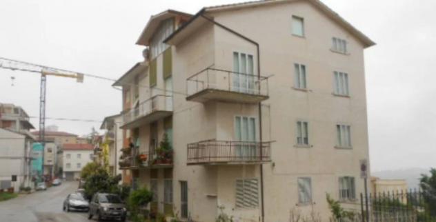 Immobile in asta di 236 m² con più di 5 locali in vendita a Montegranaro - Foto 2