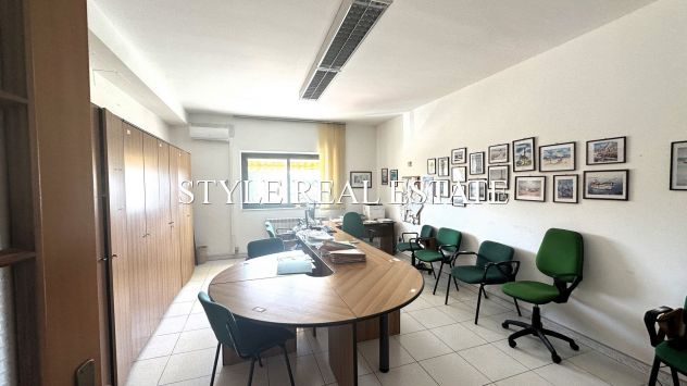 SIRACUSA AMPIO UFFICIO 485MQ CON 4 UNITA E 3 TERRAZZE ALIVELLO - Foto 7