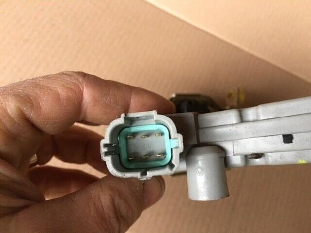 Serratura Attuatore chiusura centralizz DX Nissan Terrano II / 2 - Foto 4
