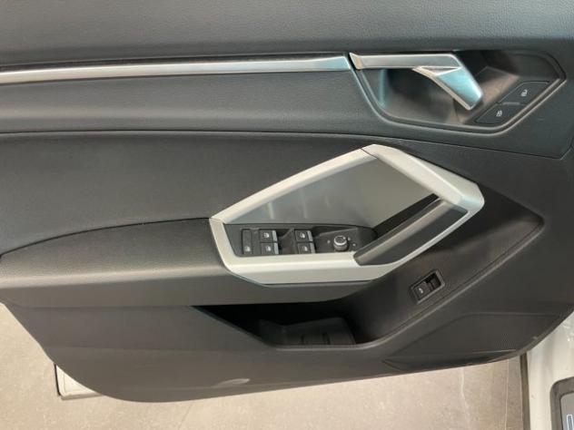 AUDI Q3 SPB 2.0 TDI 150 CV S-Tronic S-Line Edition rif. 23942697 - Foto 5