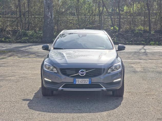 Volvo V60 Cross Country CV-150 D3 Geartronic Summum 2016-E6 Automatico - Foto 2