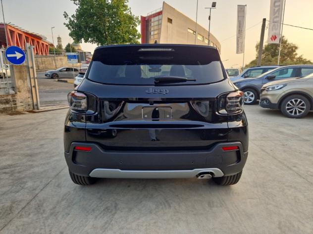 Jeep Avenger e-Hybrid 1.2 MHEV e-Hybrid Turbo Black Edition - Foto 6