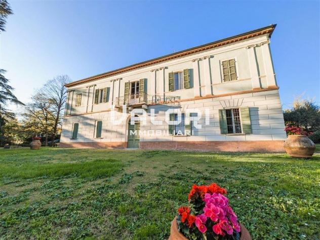 ABITAZIONE SU 2 LIVELLI IN VILLA STORICA QUADRIFAMILIARE - Foto 3