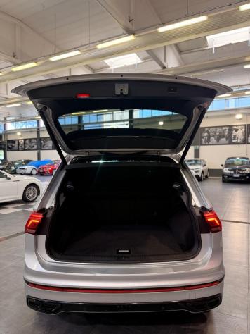 Volkswagen Tiguan 2.0 TDI SCR 110KW R-Line DSG 4MOTION - Foto 9