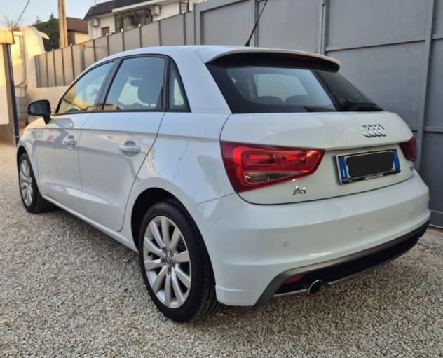 Audi A1 1.6 TDI S tronic line edition plus - Foto 7