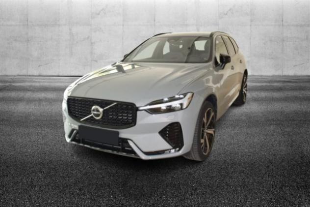 VOLVO XC60 B4 (d) automatico Plus Dark rif. 24049375