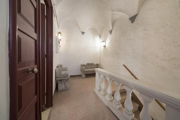 Alassio, grande appartamento con terrazzo nel budello. - Foto 3