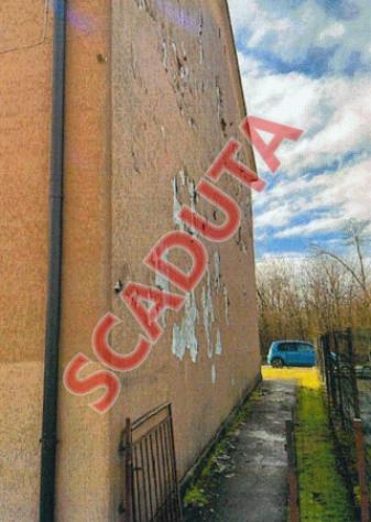 Immobile in asta di 95 m² in vendita a Angera