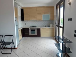 Elegante monolocale a 100 mt M3 Affori centro