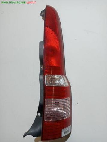 FANALE POST DX  INTERNO NERO 999-U1310129 Parti elettriche  Fanaleria  Fanali  Fanale post. dx. FIAT - PANDA - 01-09-2003 - 01-12-2011