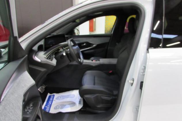PEUGEOT 5008 Hybrid 136 e-DCS6 GT rif. 23795645 - Foto 6