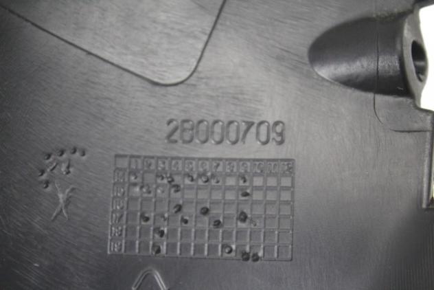PIAGGIO MP3 300 HPE 2B000709 COVER MANUBRIO INFERIORE 21 - 24 LOWER HANDLEBAR COVER 2B0007090000C - Foto 3