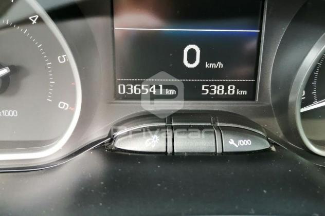Peugeot 208 BlueHDi 100 S&S 5 porte GT Line - Foto 9