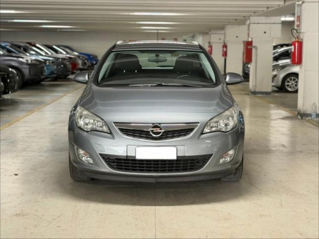 Opel Astra 1.4 Turbo 140CV Sports Tourer GPL Tech Cosmo - Foto 2