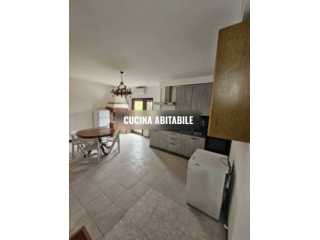 CAMPAGNANO DI ROMA TRILOCALE ARREDATO CON TERRAZZO PRIVATO.