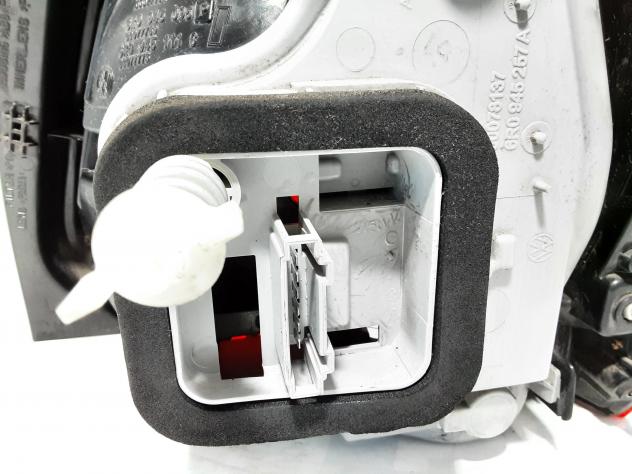 STOP FANALE POSTERIORE SINISTRO VOLKSWAGEN Polo 5° Serie 6R0945095 (0917) - Foto 5