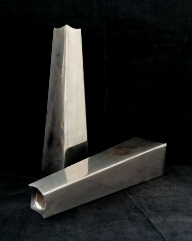 BELLISSIMA COPPIA DI PORTACANDELE DESIGN IN METALLO EPOCA 1970-80. - Foto 4