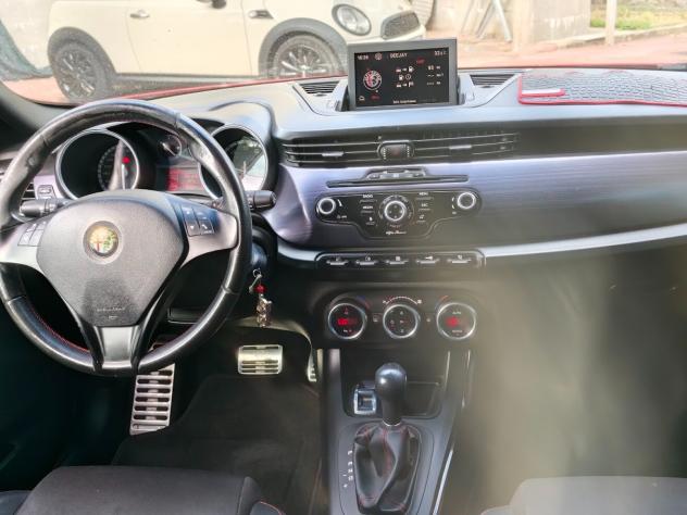 Alfa Romeo Giulietta 1.4 Turbo MultiAir TCT Exclusive - Foto 8