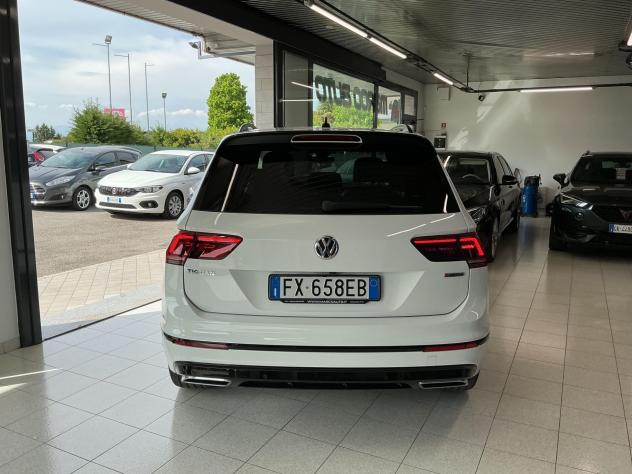Volkswagen Tiguan 2.0 Diesel R-Line Cambio Automatico 4x4 - Foto 6