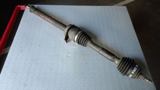 Semiasse anteriore DX Mercedes Classe A140 W168 del 2001