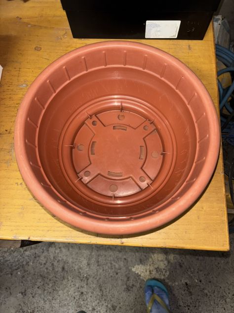 VASO+SOTTOVASO PIANTE COME NUOVI,IN PLASTICA”NICOLI”-“ARCA”MADE IN ITALY - Foto 7