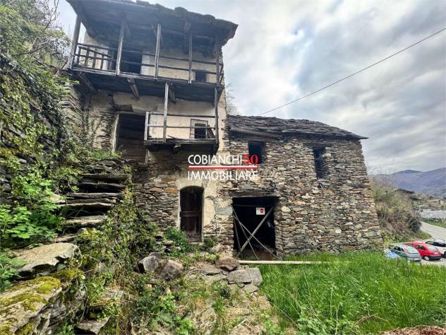 V000788 - CAPREZZO, RUSTICI STORICI IN PIAZZA - Foto 3