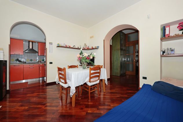 APPARTAMENTO CON TERRAZZO - Foto 3